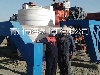 懸輥水泥制管機(jī)